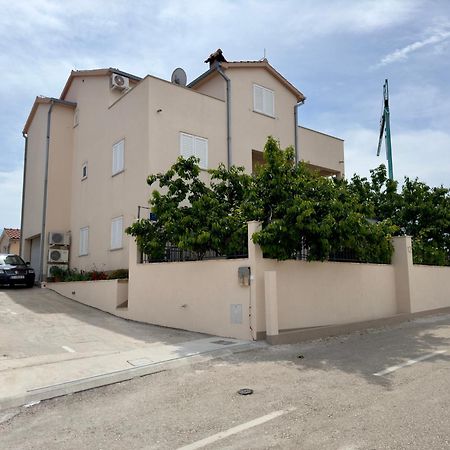 Hvar Apartments Felix Хвар Екстериор снимка