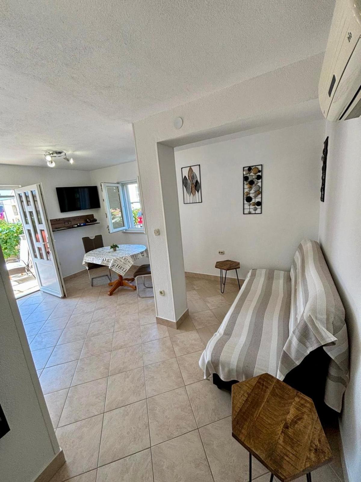 Hvar Apartments Felix Хвар Екстериор снимка