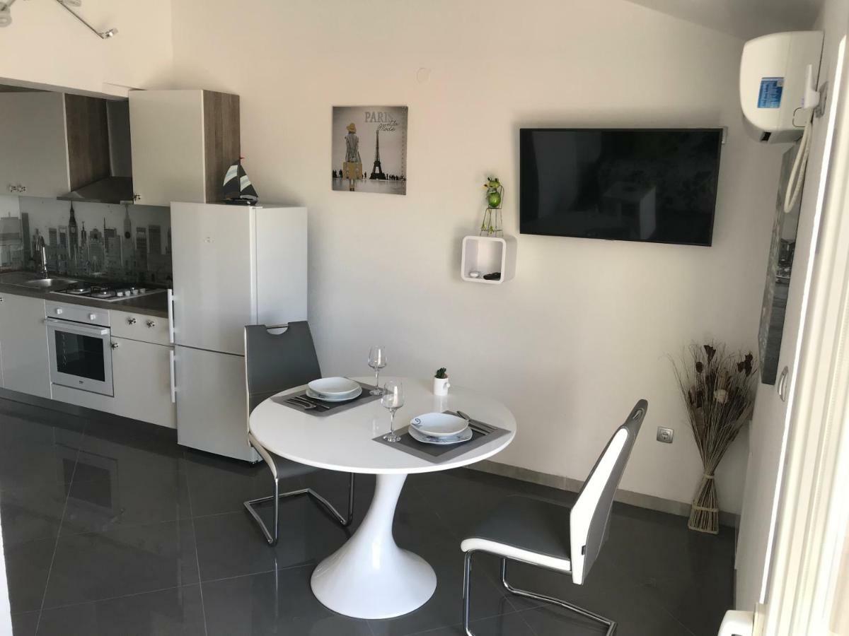 Hvar Apartments Felix Хвар Екстериор снимка